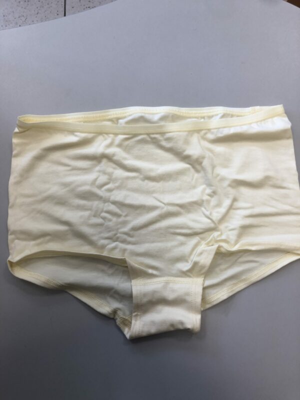 Shorty coquille d'oeuf (jaune pale) 42/44